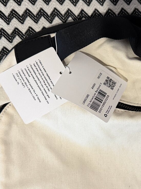 ? NWT lululemon Angel Wing City Adventurer Backpack 17L ~ NEW ~ FAST SHIP! main image 8